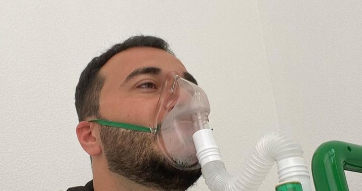 Daha bir müğənni koronavirusa yoluxdu -