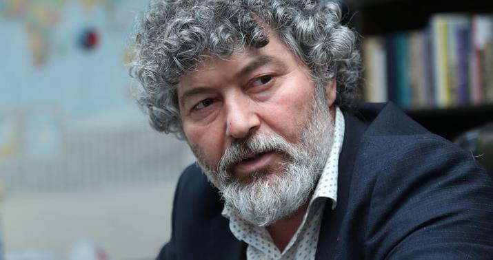 Kitab sərgisi: Hansı əsərlər, tərcümələr, müəlliflər satıldı? -