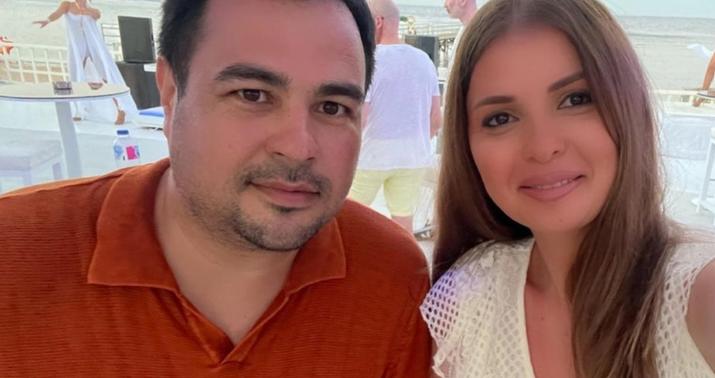 Sevda həkim həyat yoldaşı ilə Misirdə belə istirahət edir -