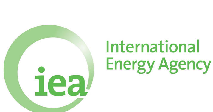 Qlobal neft tələbi proqnozu artdı -