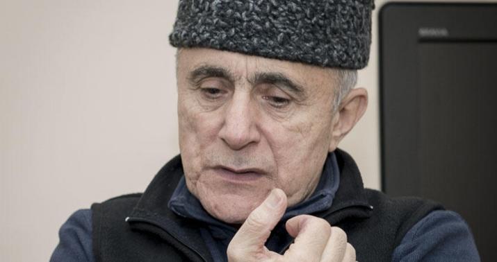 Şuşada "Qarabağ şikəstəsi" oxuyan Alim Qasımov: