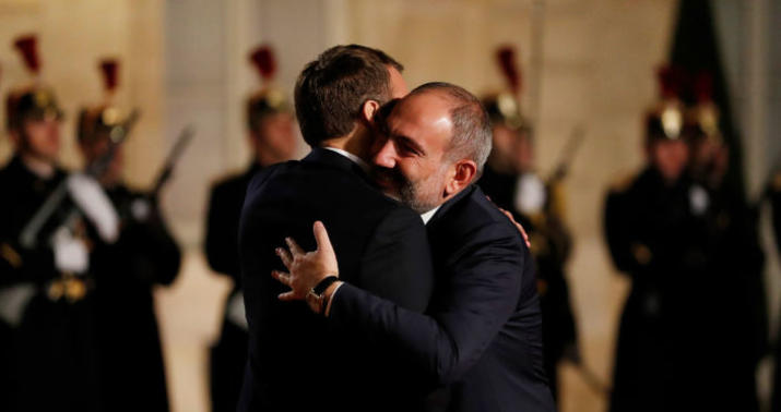 Paşinyan Fransaya gedir –