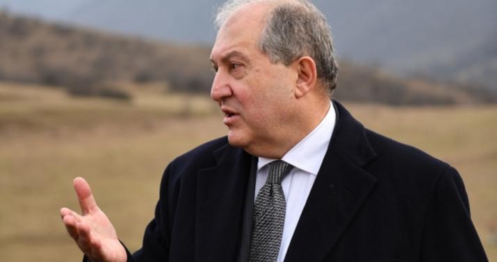 Sərkisyan Nazarbayevlə görüşə gedir