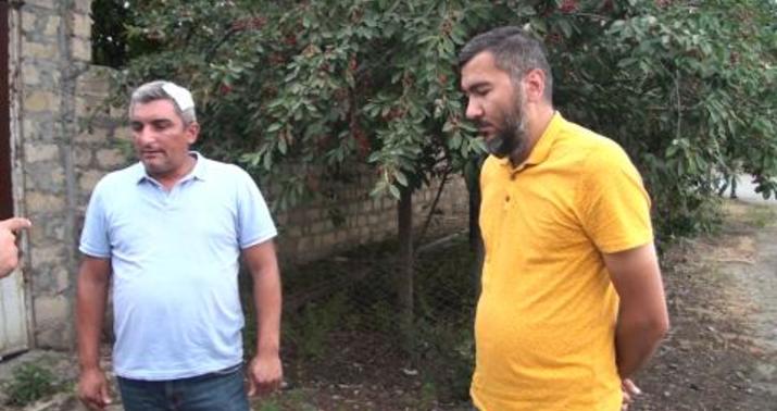 "Arxaya dönüb baxdım ki..." -