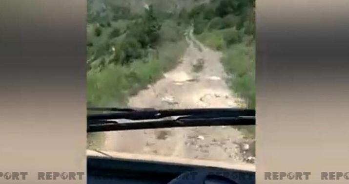 Kəlbəcərdə avtomobil aşdı
