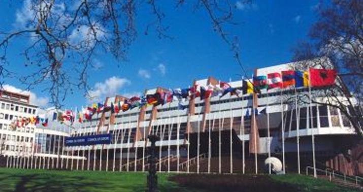 Qərb türklərlə bağlı Afinaya xəbərdarlıq etdi