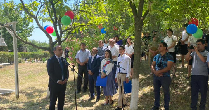 Nazir buraxılış imtahanlarının nəticələrindən danışdı