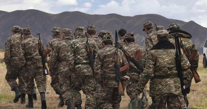 Ermənistanda əsgərlər zorla səsverməyə aparılır