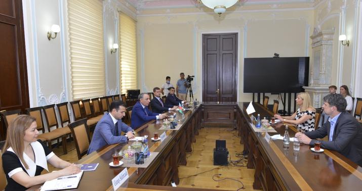 Kamran Əliyev Yanne Holst Hübner və Klaus Risbcerg ilə görüşdü –