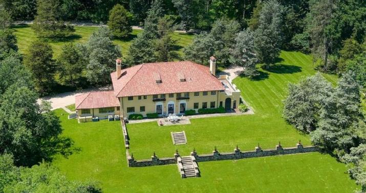 Məşhur yazıçının villası inanılmaz qiymətə satışa çıxarıldı