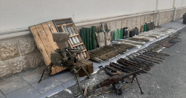 Füzulidə xeyli sayda silah-sursat aşkar edildi