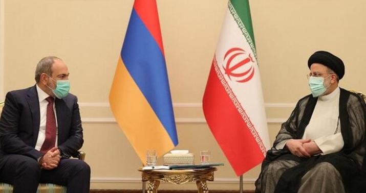 Rəisi İranın sükanı arxasında: