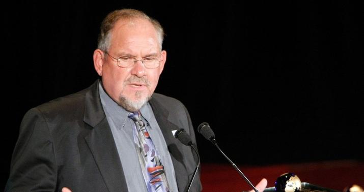 Epidemioloq pandemiyanın uzanma səbəbi barədə: