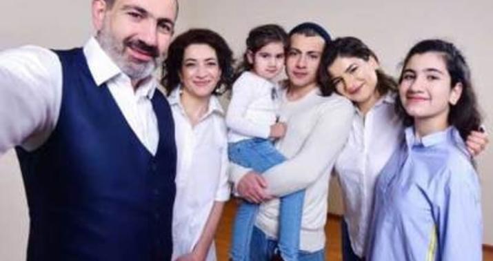 Paşinyandan qəribə addım: