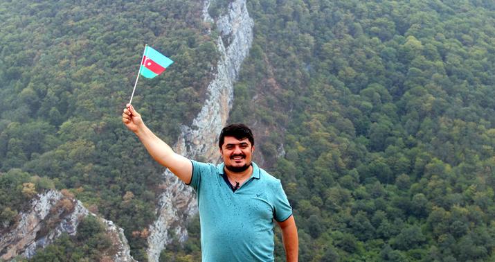 Şuşanı dumanlı, əsgəri imanlı, məscidi müsəlmanlı gördüm –