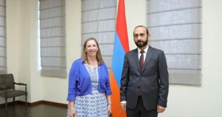ABŞ İrəvanda fəallaşır –