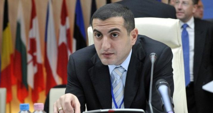 Gürcüstanın keçmiş müdafiə naziri beş il müddətinə həbs olundu