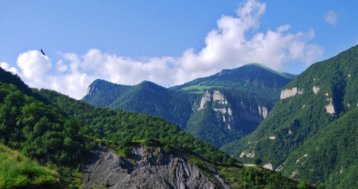 İlham Əliyev Qarabağa 3 milyon ayırdı