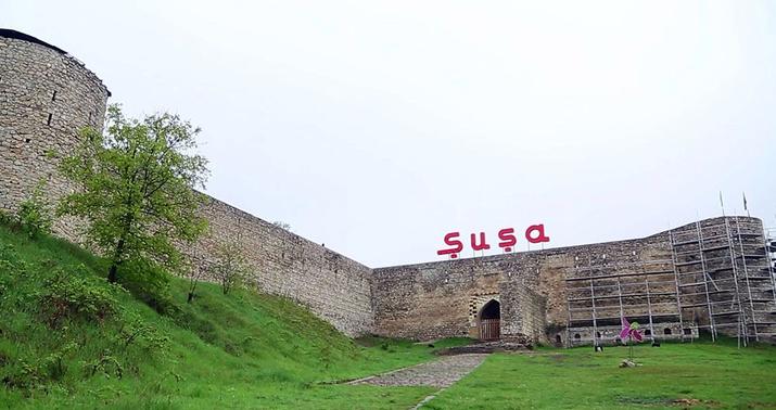 Siyasi partiya sədrləri Şuşada