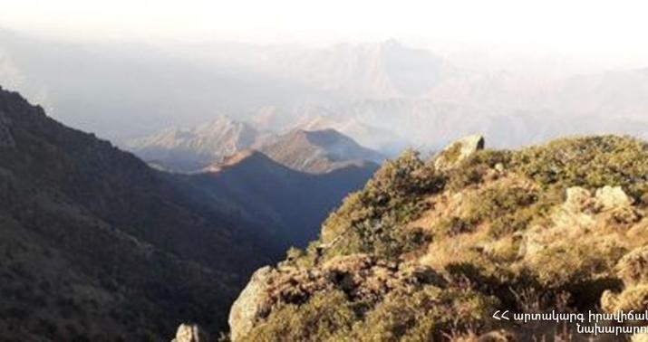 Ermənistanda meşə yanğınları yenidən başladı -