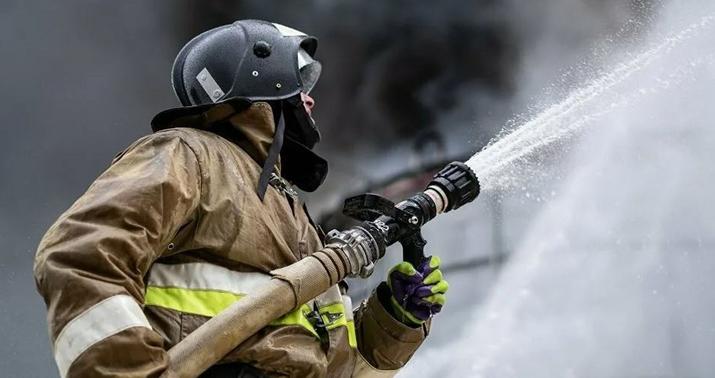 Salyanda yanğın oldu