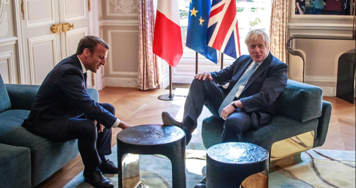 Baş nazirdən Fransaya təsəlli: