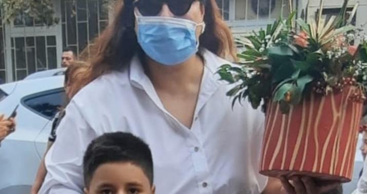Oğlunu birinci sinfə aparan Aytən Səfərova: