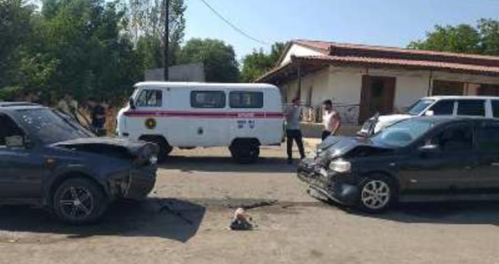 Qırmızı Bazarda 3 ermənini yaralayan sürücü intihar etdi