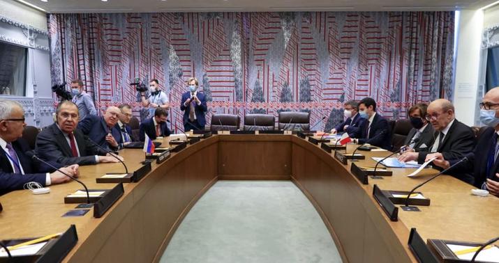 Lavrov və Drian Qarabağı müzakirə ediblər