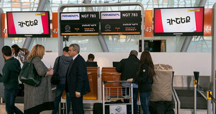 Son 8 ayda 800 minə yaxın insan Ermənistanı tərk edib -