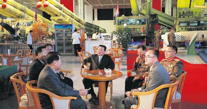 Pxenyan “məğlubedilməz hərbi güc” qurur -