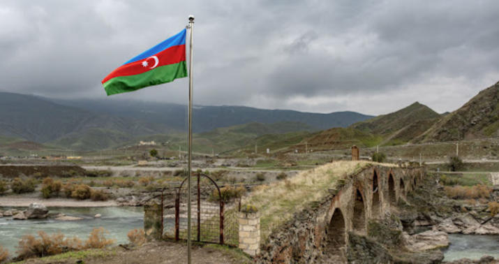 Zəfərin xronologiyası: Xudafərin körpüsü üzərində Azərbaycan bayrağı dalğalanır -