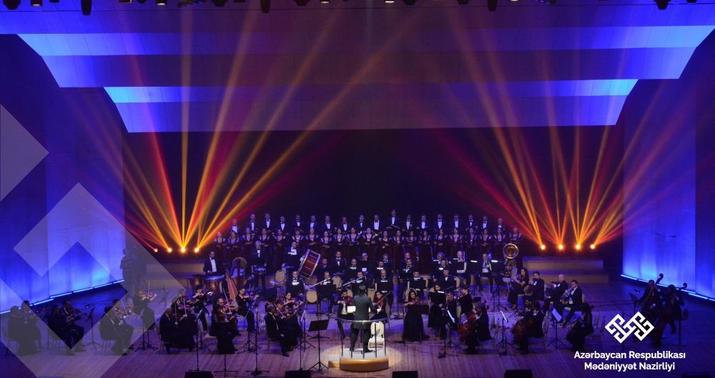 Beynəlxalq Vokalçılar Festivalının təntənəli bağlanış mərasimi keçirildi -