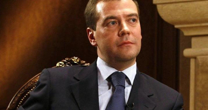 Medvedyev: Fon der Leyen nə desə də, Rusiya qalib gələcək