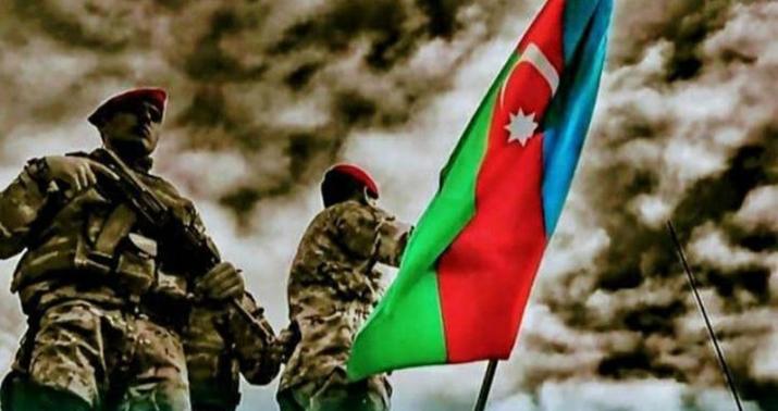 Suverenliyin simvolu: Üçrəngli bayrağımız Şuşada dalğalanır -