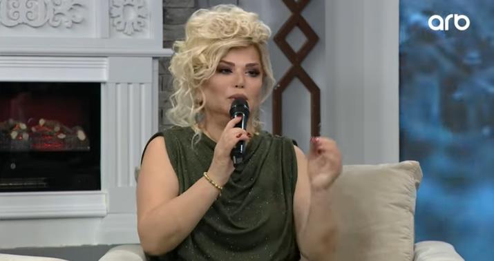 Nazənin Röya Ayxanla qonşu olmasından danışdı