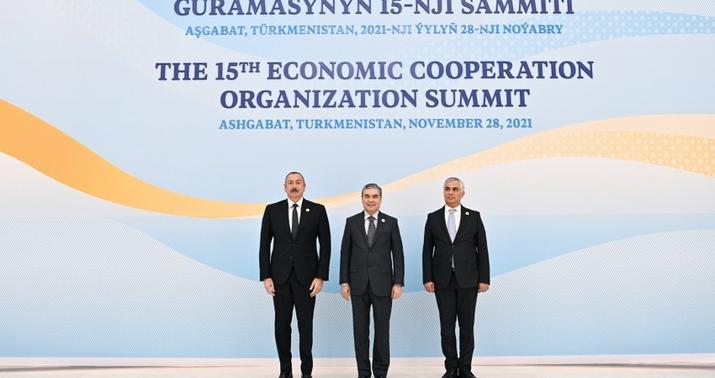 ​Prezident İlham Əliyev Aşqabadda İƏT-in XV Zirvə toplantısında iştirak etdi -