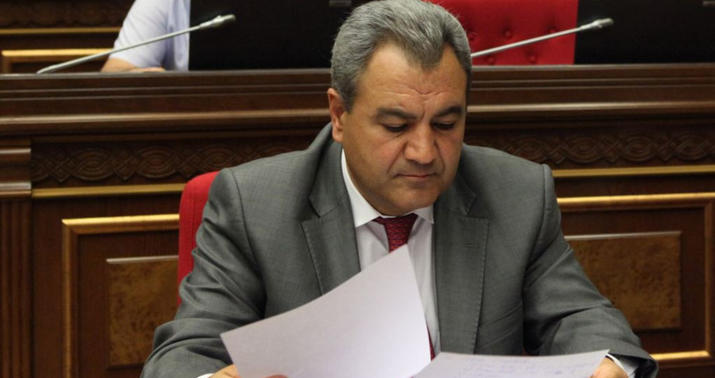 Erməni deputat Serj Sərkisyanın fraksiyasını tərk etdi