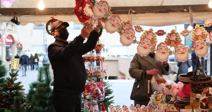 Bakı yarmarkalarında Çindən gəlmiş Şaxta baba: Şok qiymətlər... -