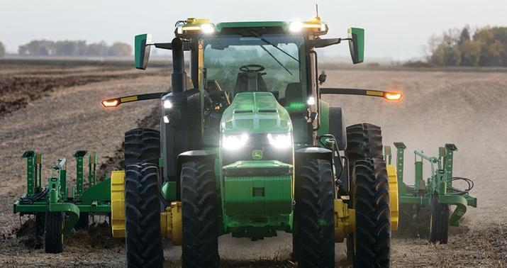 ABŞ-da sürücüsüz traktor təqdim edildi