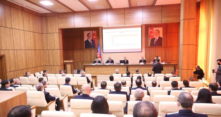 Baş prokuror amnistiya aktının icrasından danışdı