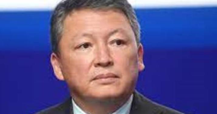 Nazarbayevin üçüncü kürəkəni də istefa verdi