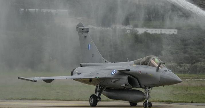 Fransanın döyüş təyyarələri Yunanıstana girdi -