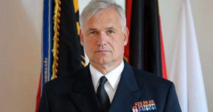 Putinlə bağlı çıxışı admirala baha başa gəldi –