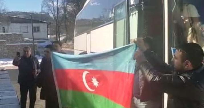 İlk sərnişin avtobusu Şuşaya çatdı -