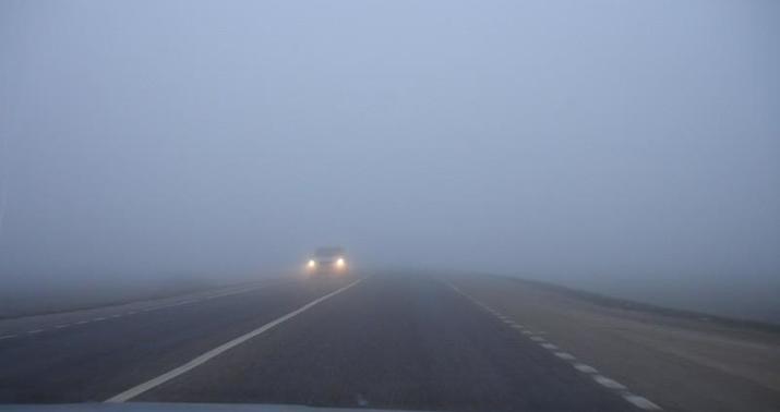 Sabah bəzi yollarda dumanla əlaqədar olaraq görünüş məsafəsi məhdudlaşacaq