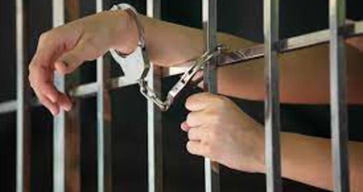 BDU-nun rektor müşaviri və komendantı bıçaqlayana ağır –