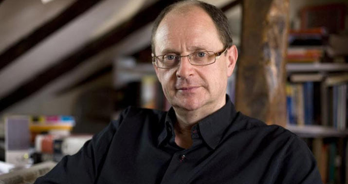 Məşhur yazıçı vəfat etdi