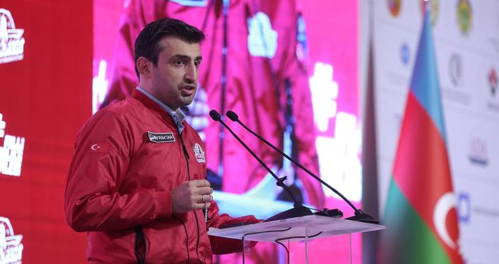 Səlcuq Bayraqdar: "Əgər ayaqda qalmaq istəyiriksə..." -