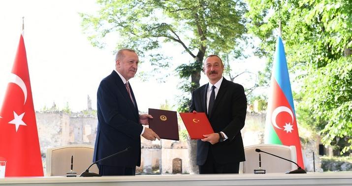 Ərdoğan Şuşa Bəyannaməsini təsdiq etdi